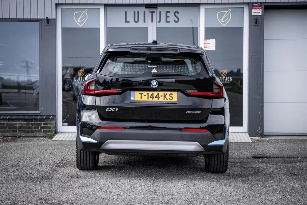 BMW iX1 xDrive30 Launch Edition 67 kWh Camera uit 2023, foto 11