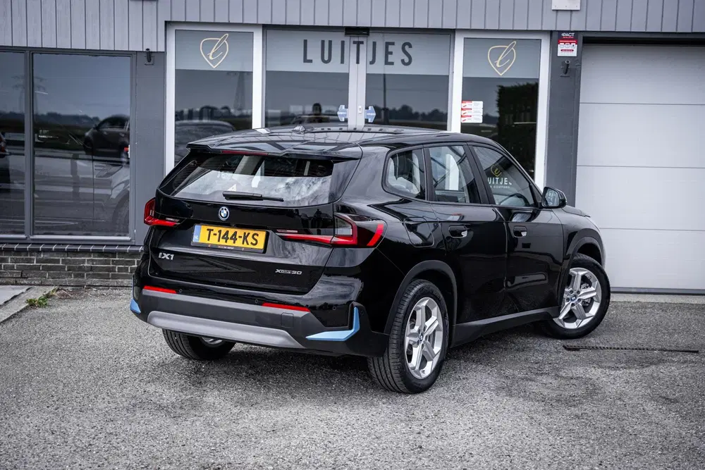 BMW iX1 xDrive30 Launch Edition 67 kWh Camera uit 2023, foto 18