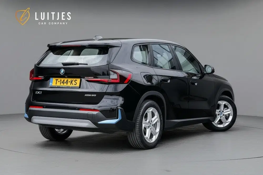 BMW iX1 xDrive30 Launch Edition 67 kWh Camera uit 2023, foto 2