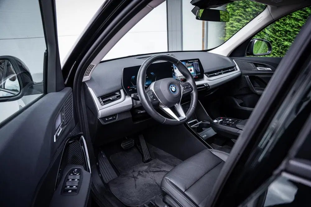 BMW iX1 xDrive30 Launch Edition 67 kWh Camera uit 2023, foto 3
