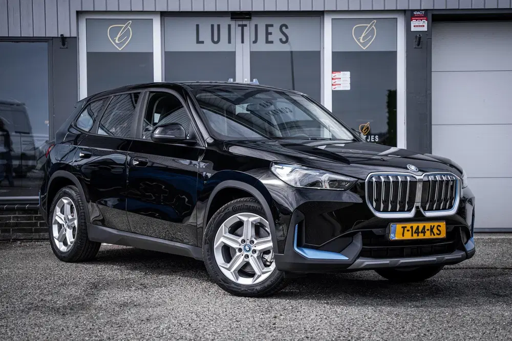 BMW iX1 xDrive30 Launch Edition 67 kWh Camera uit 2023, foto 7