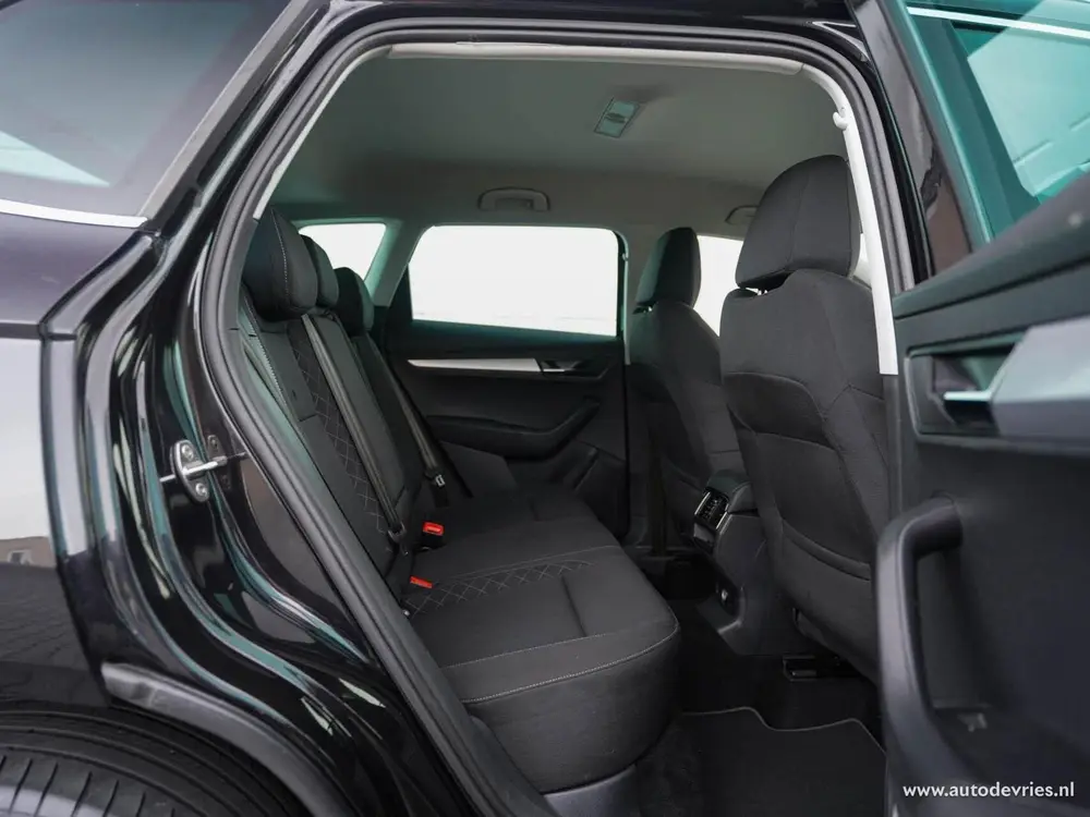 Skoda Karoq 1.0 TSI 116pk Clever Edition | ECC | Navigatie | uit 2019, foto 17