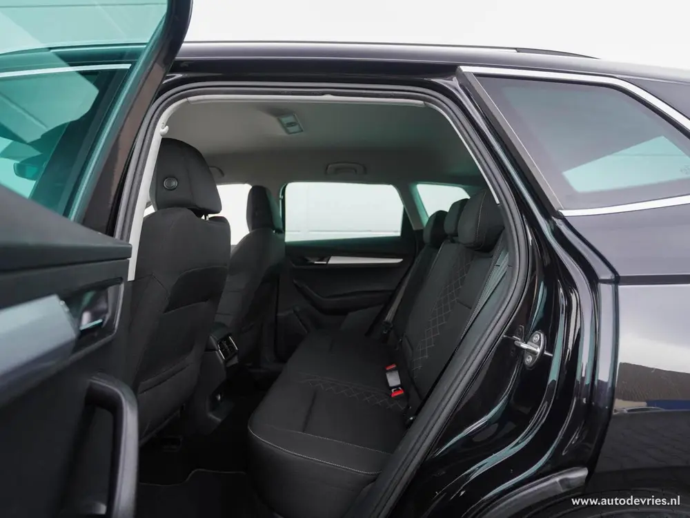 Skoda Karoq 1.0 TSI 116pk Clever Edition | ECC | Navigatie | uit 2019, foto 6