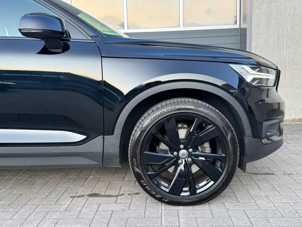 Volvo XC40 2.0 T4 R-Design / Navigatie / Airco Automatisch / uit 2019, foto 15