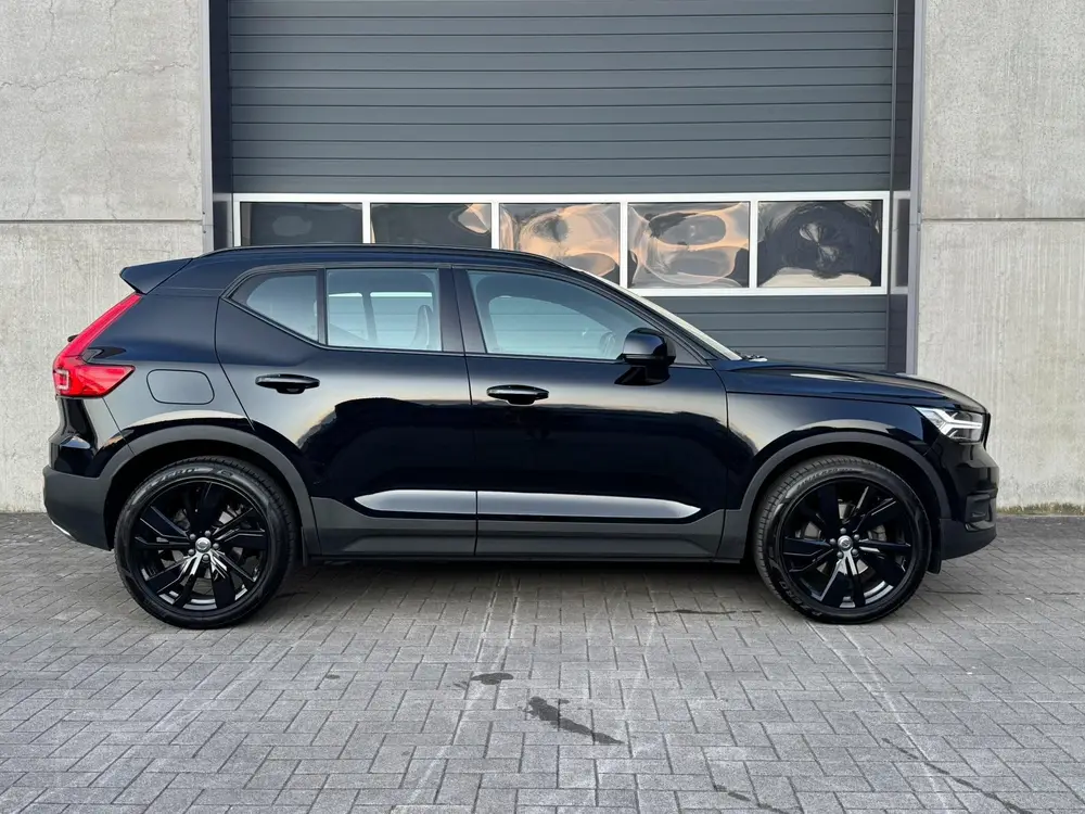Volvo XC40 2.0 T4 R-Design / Navigatie / Airco Automatisch / uit 2019, foto 16