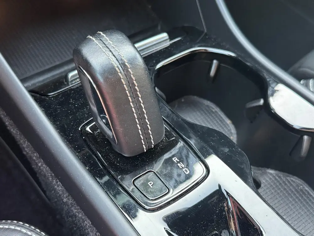 Volvo XC40 2.0 T4 R-Design / Navigatie / Airco Automatisch / uit 2019, foto 20