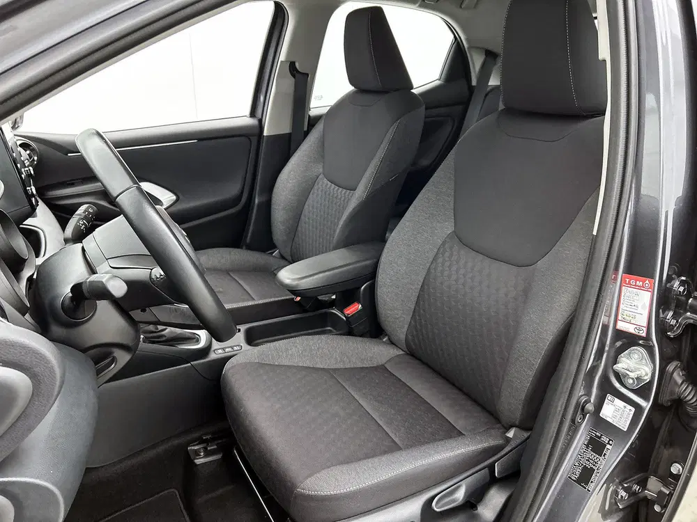 Toyota Yaris 1.5 Hybrid Dynamic uit 2022, foto 16