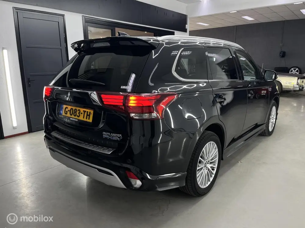 Mitsubishi Outlander 2.4 PHEV Intense S uit 2019, foto 6