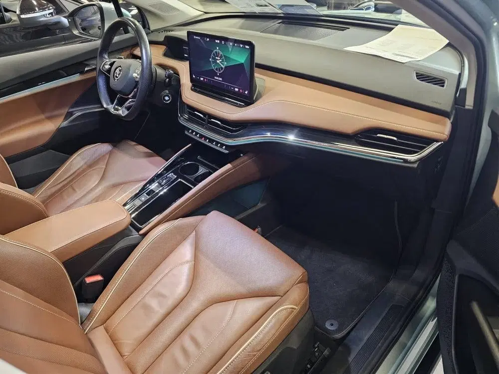 Skoda Enyaq 80 BEV 204pk 77kWh Comfort Sport Plus uit 2021, foto 12