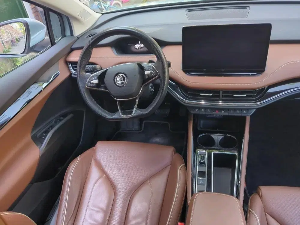 Skoda Enyaq 80 BEV 204pk 77kWh Comfort Sport Plus uit 2021, foto 3