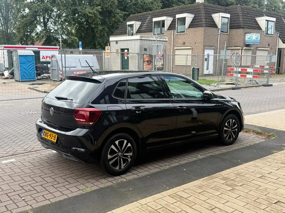 Volkswagen Polo 1.0 TSI 95pk 2020 Zwart uit 2020, foto 16