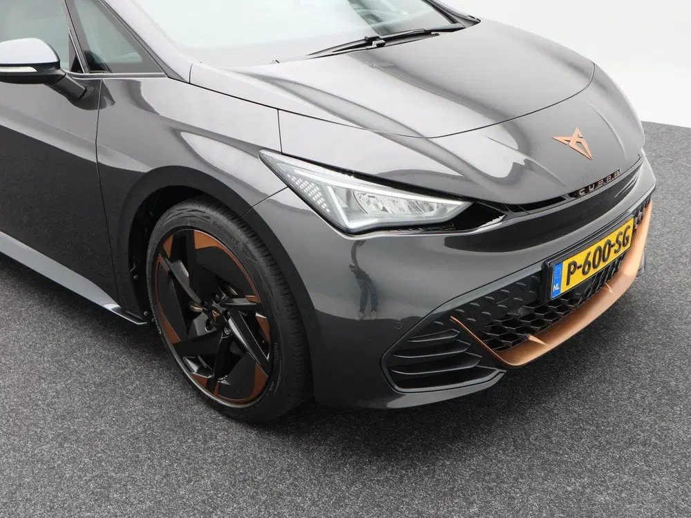 Cupra Born Copper Edition One 62 kWh 204 Pk uit 2022, foto 13