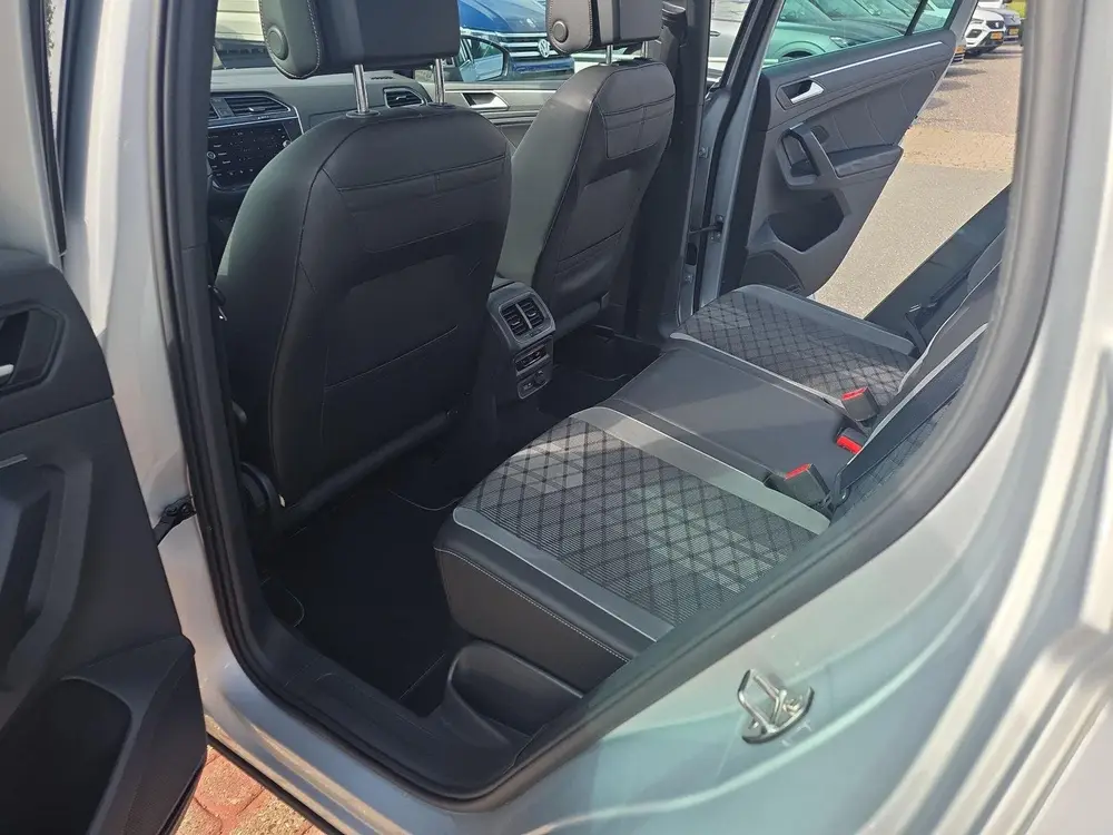 Volkswagen Tiguan 1.4 TSI eHybrid R-Line Business+ | PHEV | uit 2022, foto 9