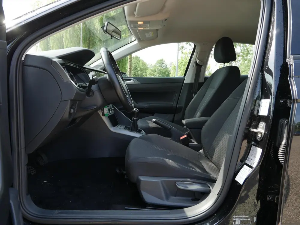 VOLKSWAGEN Polo 1.0 TSI 95pk Comfortline | DAB+ | 2x PDC | C uit 2019, foto 5