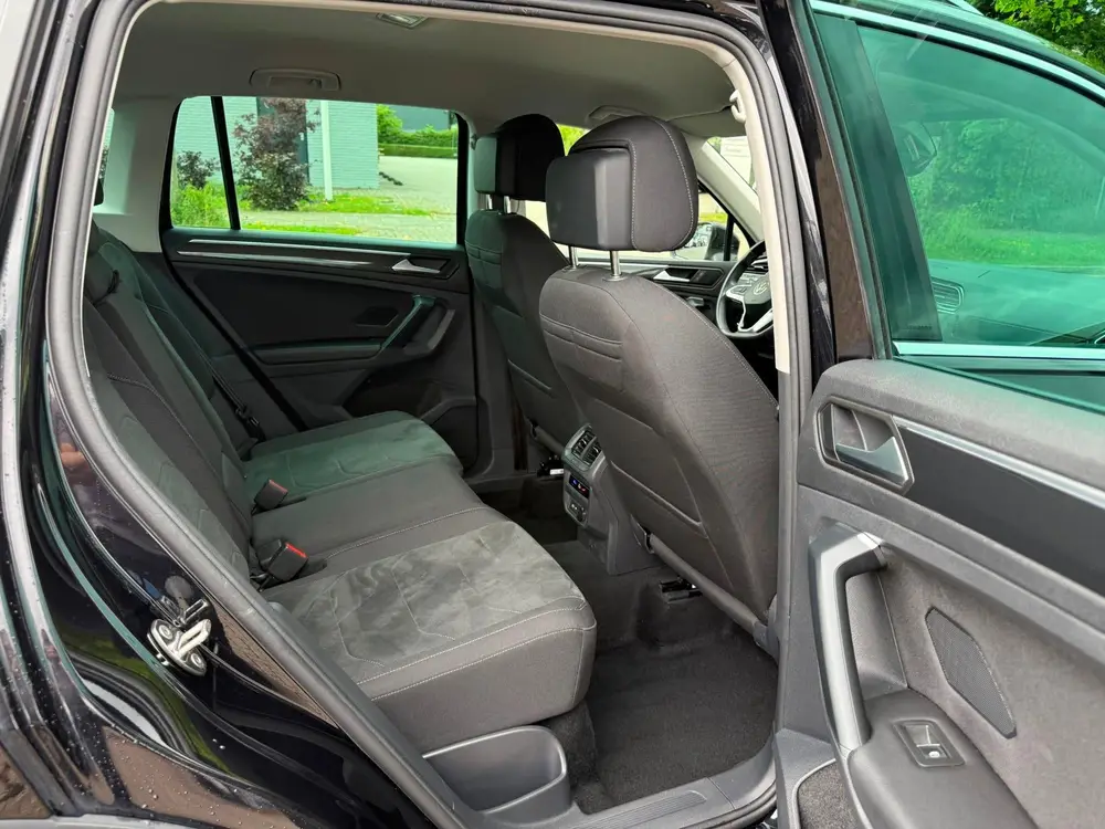 Volkswagen Tiguan 1.4 TSI eHybrid Business+ 245PK Automaat i uit 2023, foto 13