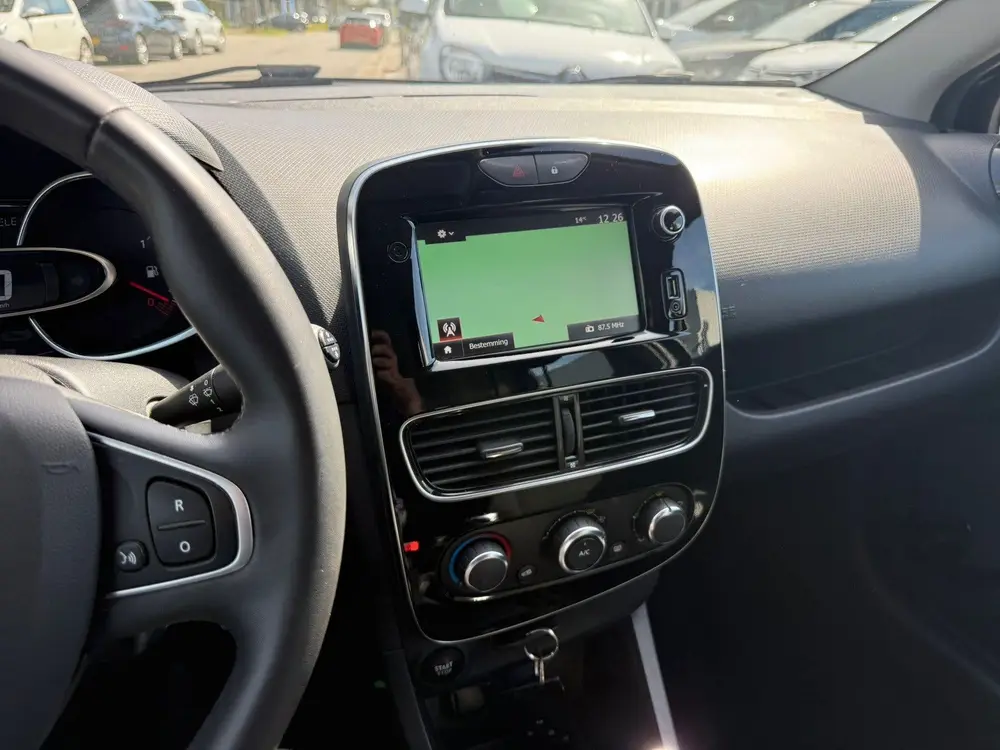 Renault Clio 0.9 TCe Life uit 2019, foto 13