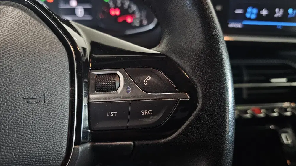 Peugeot 2008 1.2 Active Hoge instap uit 2021, foto 17