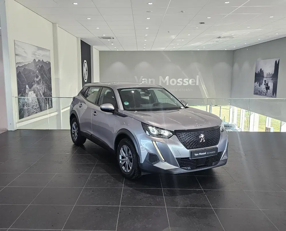 Peugeot 2008 1.2 Active Hoge instap uit 2021, foto 4