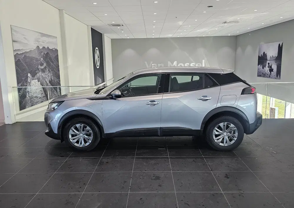 Peugeot 2008 1.2 Active Hoge instap uit 2021, foto 9