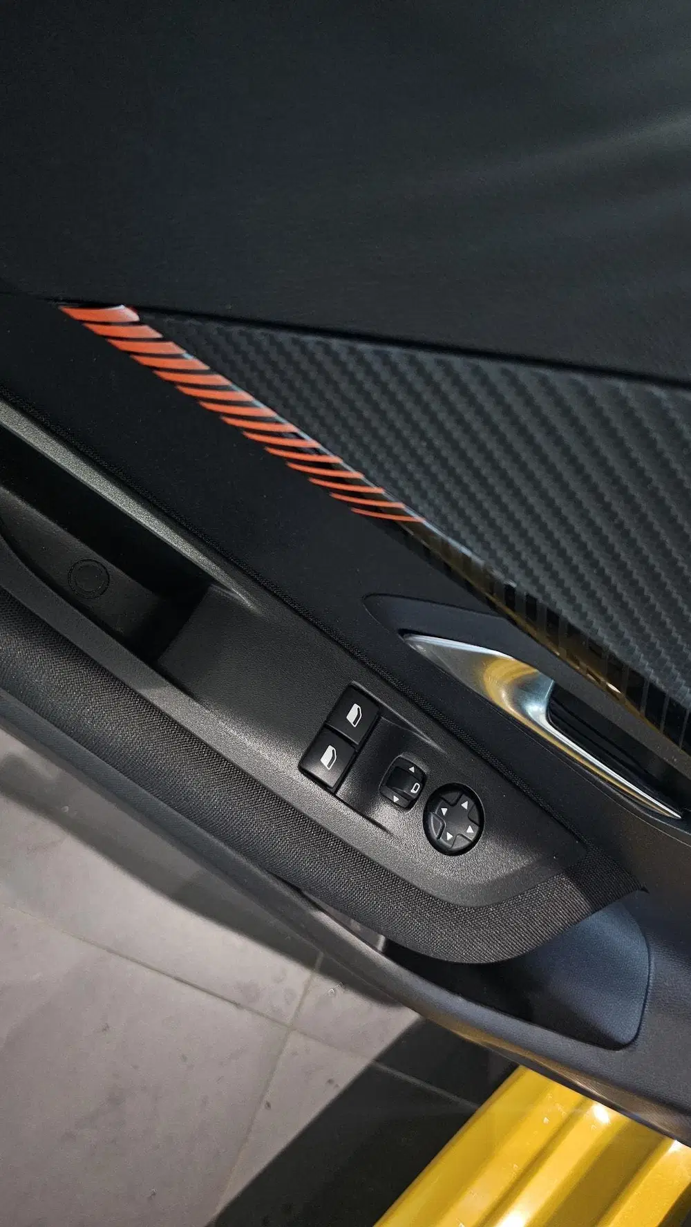 Peugeot 208 1.2 Active Luxe uit 2022, foto 13