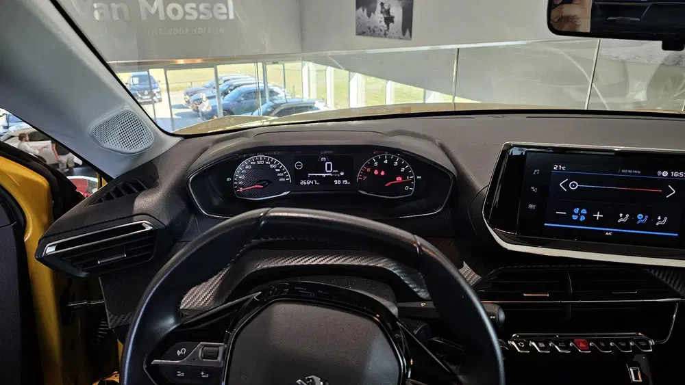 Peugeot 208 1.2 Active Luxe uit 2022, foto 20
