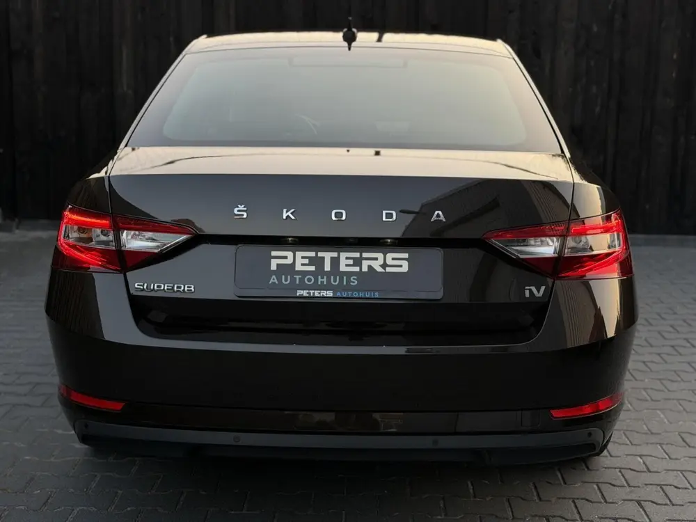 Skoda Superb 1.4 TSI iV Business Edition uit 2020, foto 11