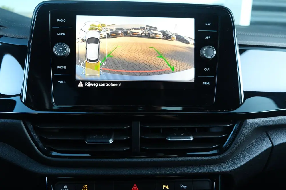 Volkswagen T-Roc 1.5 TSI R-Line Black Pack Pano Navi Acc Led uit 2022, foto 12