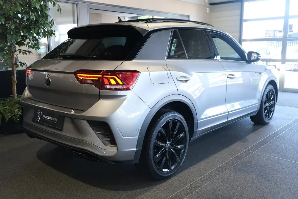 Volkswagen T-Roc 1.5 TSI R-Line Black Pack Pano Navi Acc Led uit 2022, foto 14