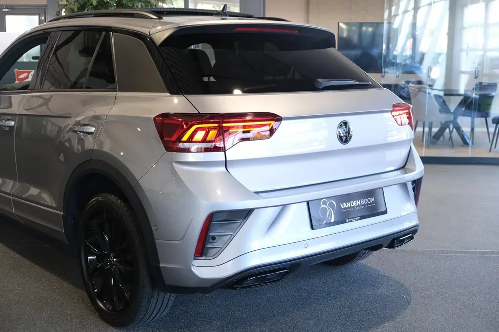 Volkswagen T-Roc 1.5 TSI R-Line Black Pack Pano Navi Acc Led uit 2022, foto 18
