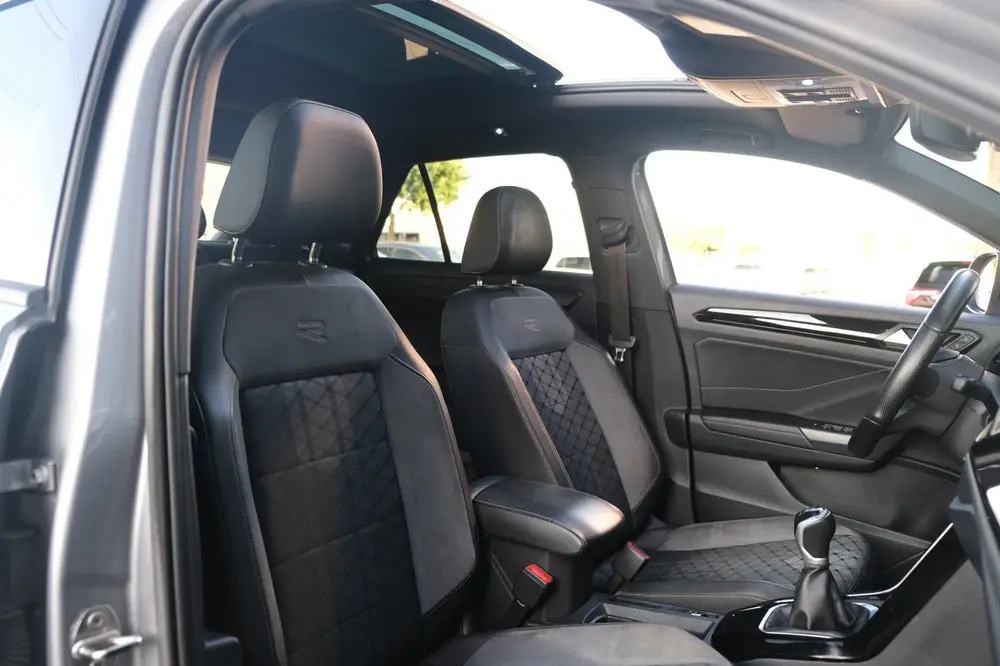 Volkswagen T-Roc 1.5 TSI R-Line Black Pack Pano Navi Acc Led uit 2022, foto 4
