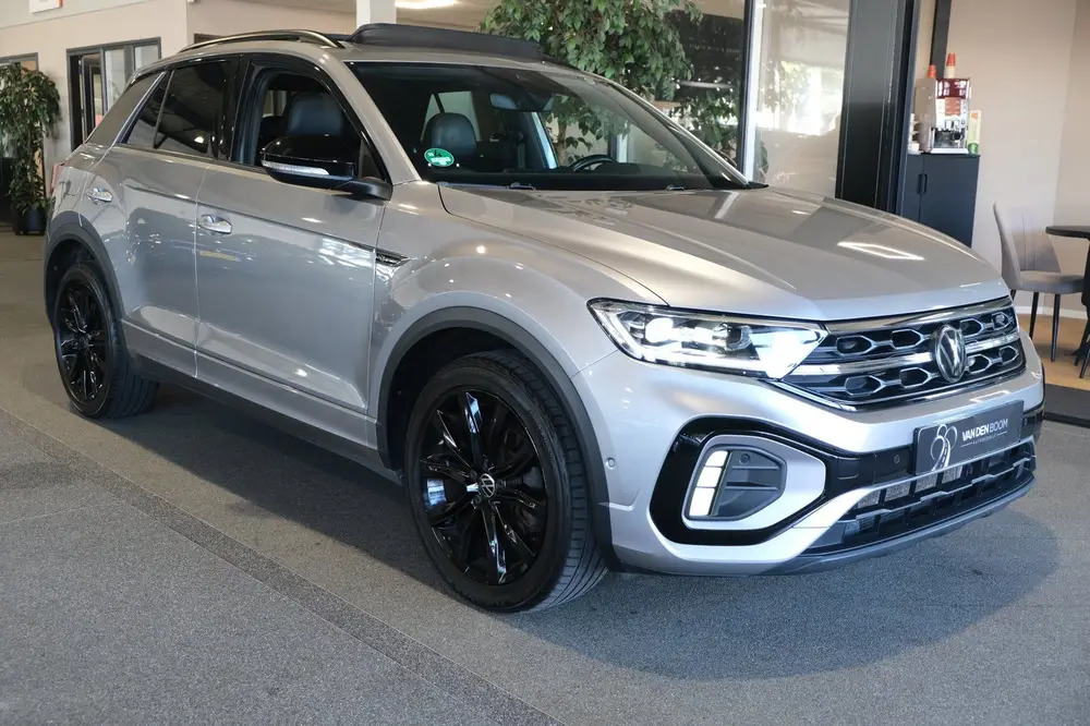Volkswagen T-Roc 1.5 TSI R-Line Black Pack Pano Navi Acc Led uit 2022, foto 9