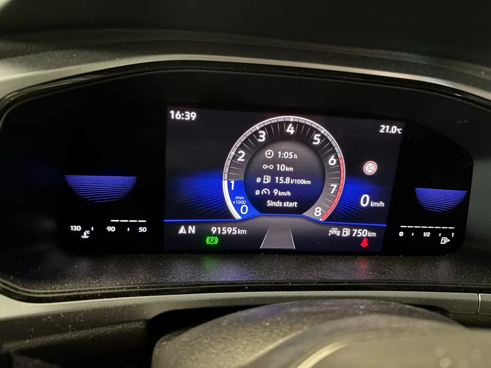 Volkswagen T-Roc 1.0 TSI life business 110pk 2022 Grijs uit 2022, foto 13