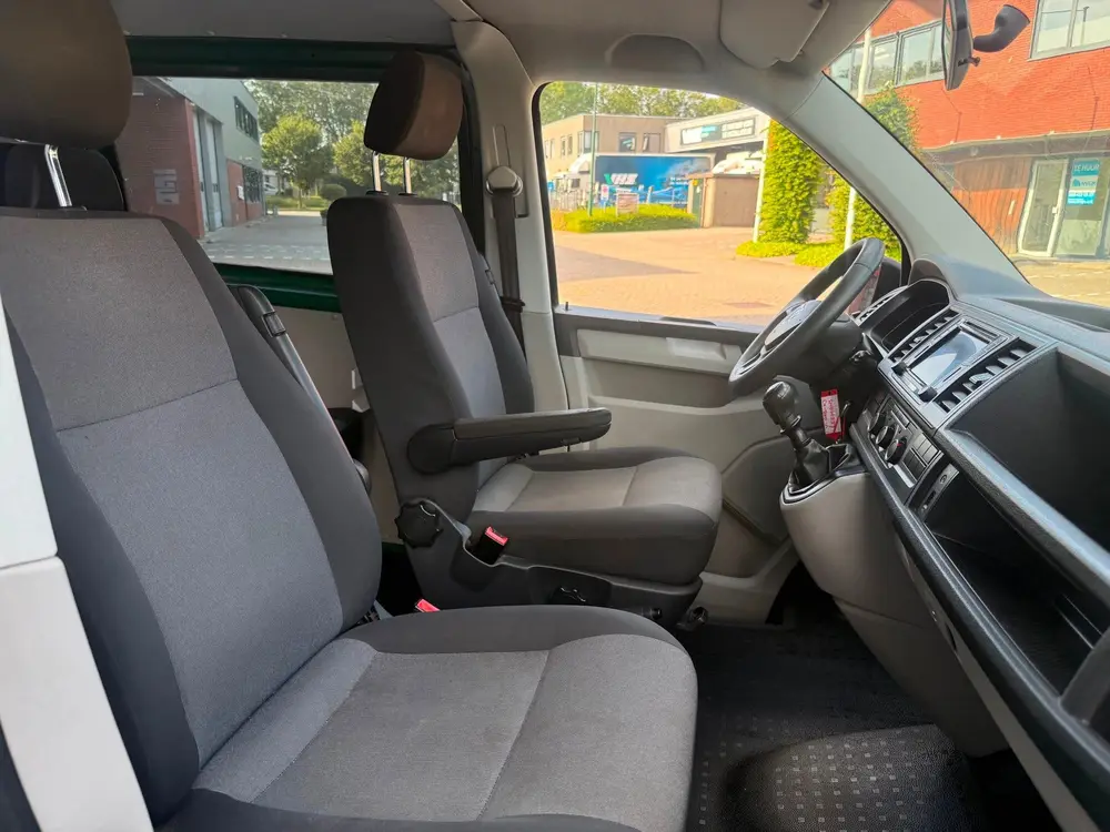 Volkswagen Transporter 2.0 TDI 150 PK L2H1 uit 2019, foto 13