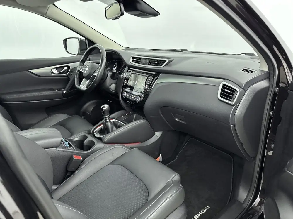 Nissan Qashqai 1.3 DIG-T Tekna 140PK | Panoramadak | Navigat uit 2019, foto 19