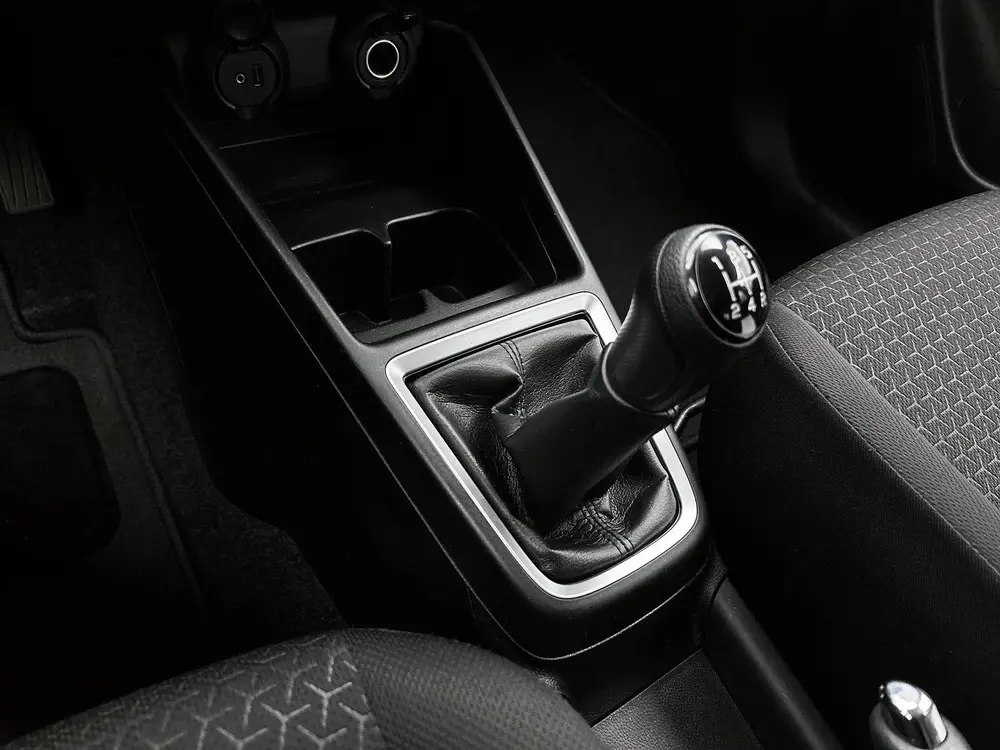 Suzuki Swift 1.2 Stijl Smart Hybrid uit 2020, foto 11