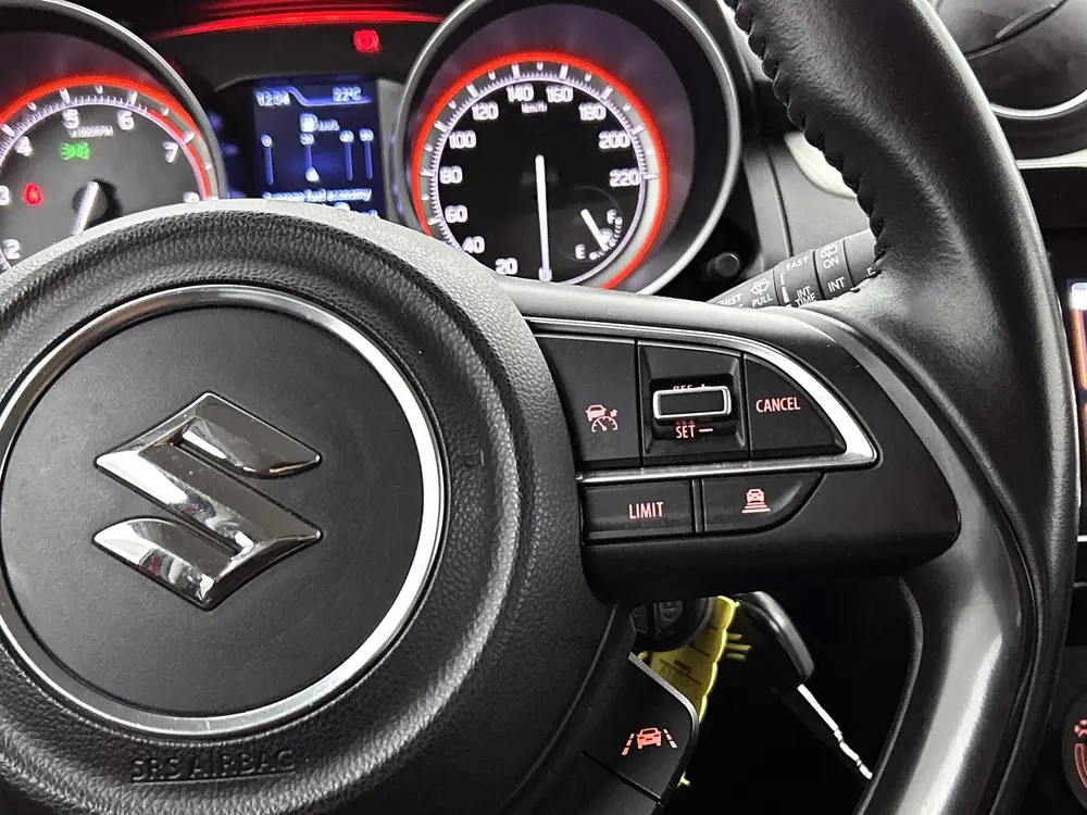 Suzuki Swift 1.2 Stijl Smart Hybrid uit 2020, foto 15