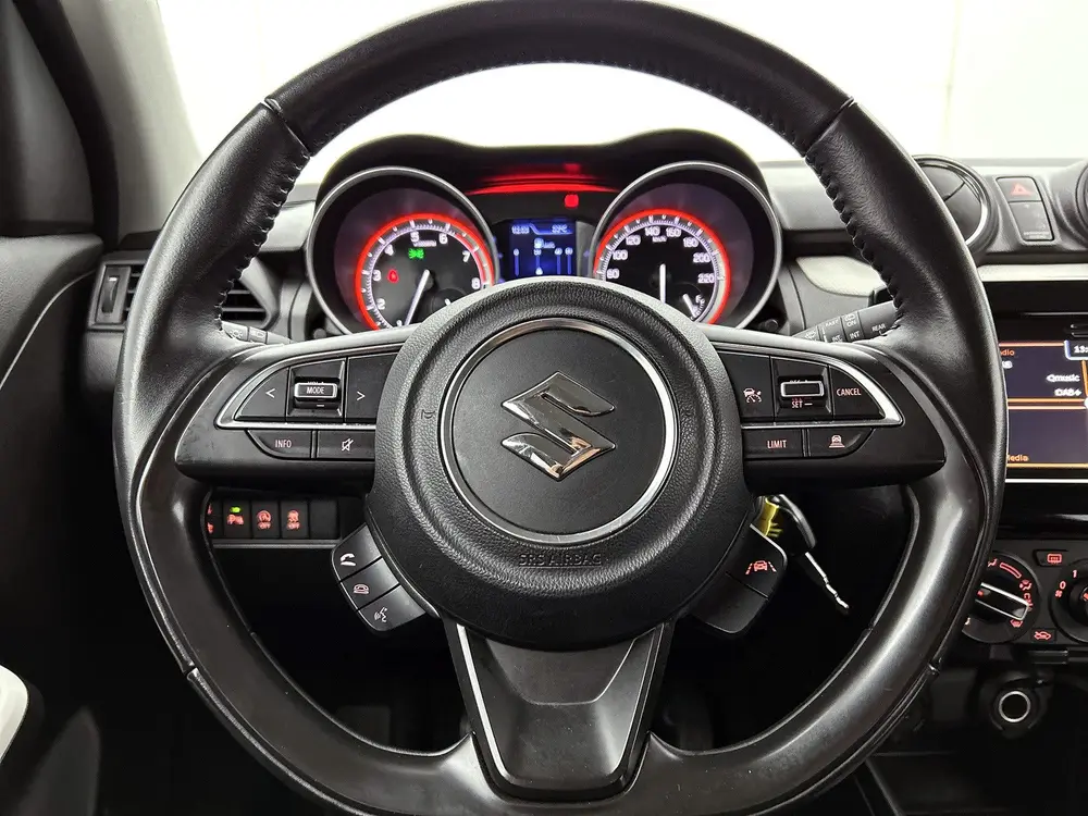 Suzuki Swift 1.2 Stijl Smart Hybrid uit 2020, foto 18