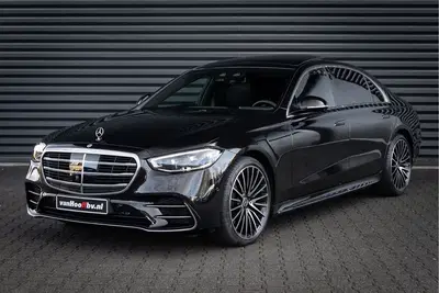 Mercedes-Benz S-Klasse 450d 4MATIC Lang AMG Line Chauffeursp uit 2025