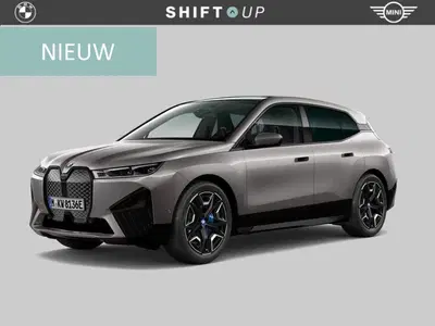 BMW iX xDrive40 Skylounge uit 2023
