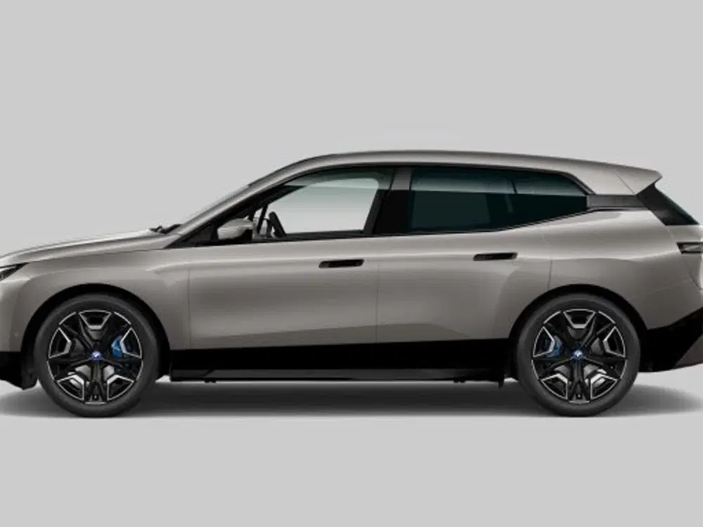 BMW iX xDrive40 Skylounge uit 2023, foto 4