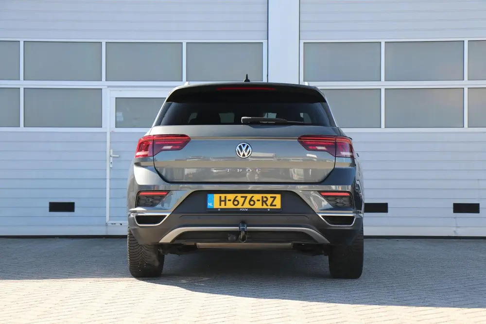 Volkswagen T-Roc 1.5 TSI 150pk Sport | Navigatie | Achteruit uit 2020, foto 10