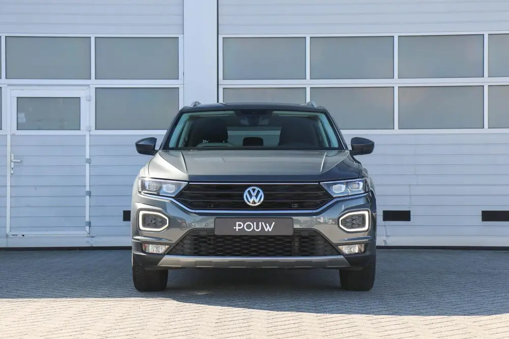 Volkswagen T-Roc 1.5 TSI 150pk Sport | Navigatie | Achteruit uit 2020, foto 8