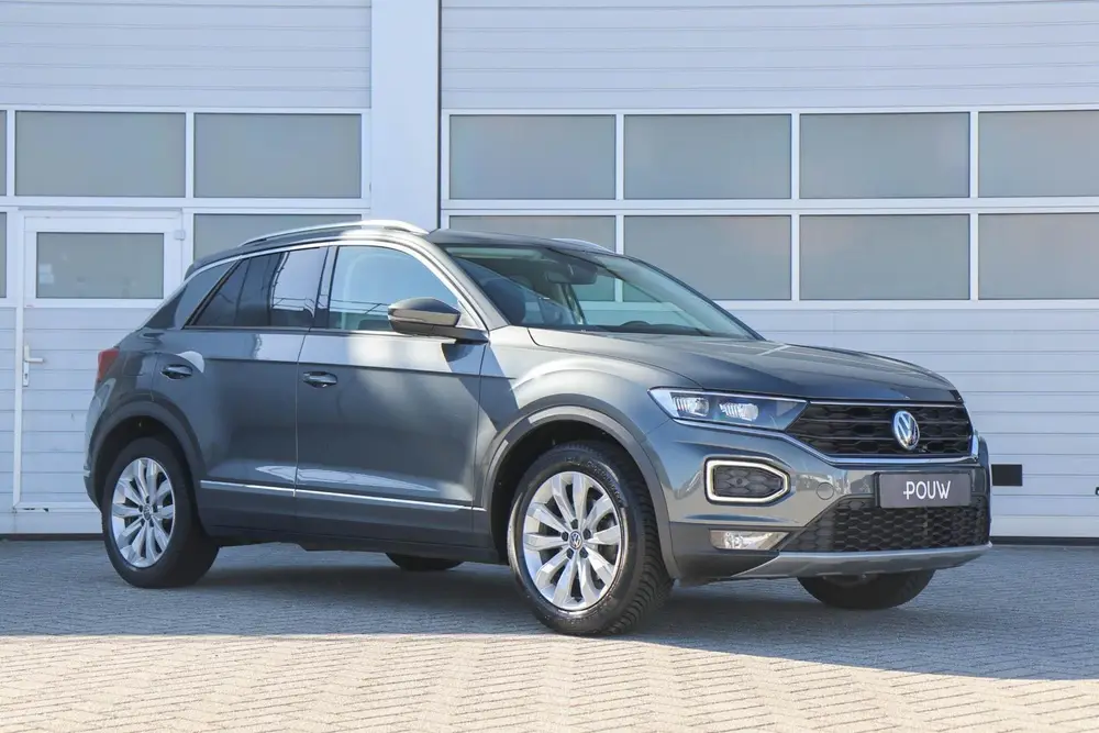 Volkswagen T-Roc 1.5 TSI 150pk Sport | Navigatie | Achteruit uit 2020, foto 9