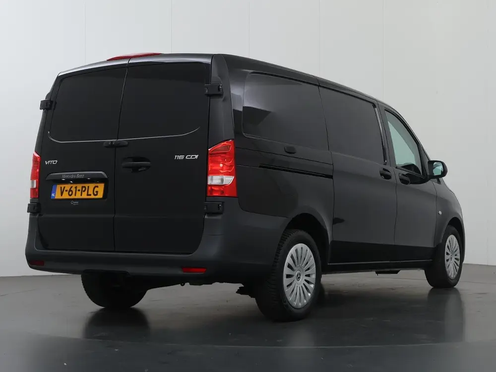 Mercedes-Benz Vito 116 CDI uit 2024, foto 2