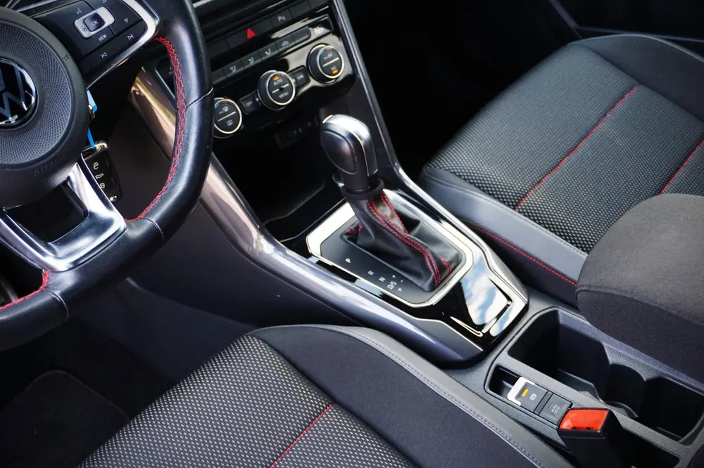 Volkswagen T-Roc 1.5 TSI 150pk R-Line Virtual|LED|Suzuka 19" uit 2021, foto 6