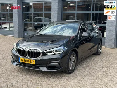 BMW 1-serie 118i Executive Edition Xenon uit 2019