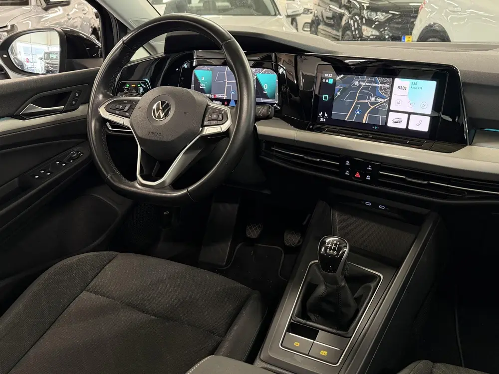 Volkswagen Golf 1.5 TSI Style | Pano | Navi | Winterpakket | uit 2020, foto 3
