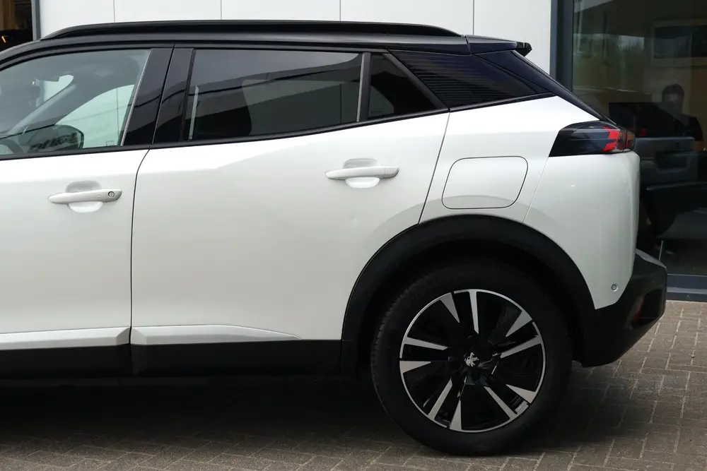 Peugeot 2008 EV GT Pack 50 kWh uit 2022, foto 6