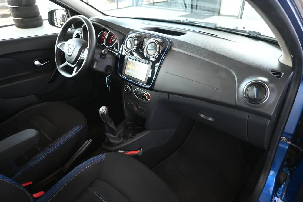 Dacia Sandero 1.0 TCe Stepway Serie Limitee 15th Anniv. Clim uit 2020, foto 17