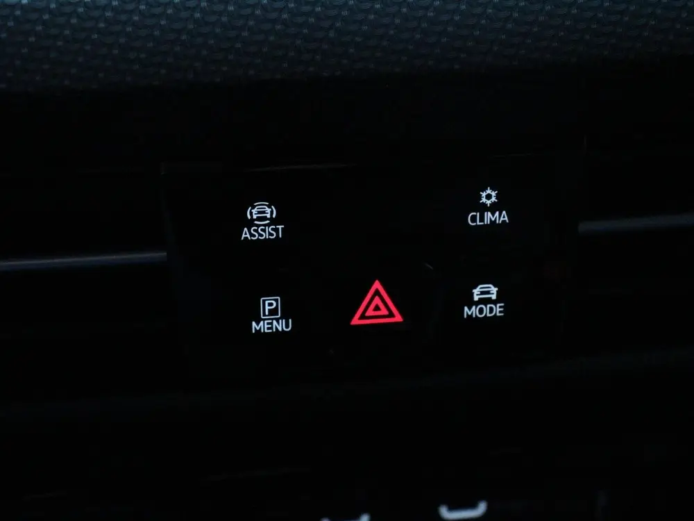 Volkswagen Golf 1.5 eTSI DSG R-Line Panorama dak Navigatie A uit 2024, foto 20